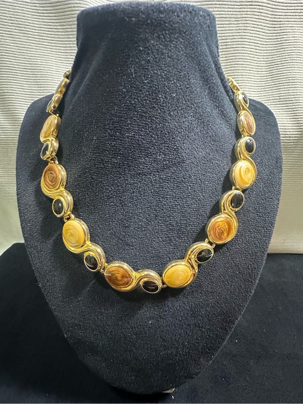Vtg: 1980’s Autumn Colored Enamel Swirl Link Articulated Necklace